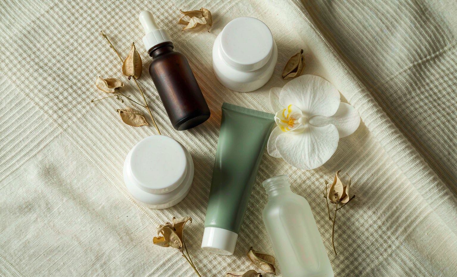 Dòng sản phẩm chăm sóc da YANE Beauty